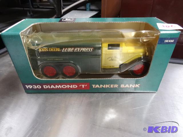 lot 106 image: 1930 Diamond T tanker bank. John Deere. 140...