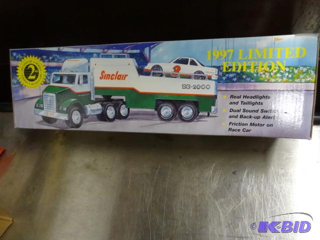 lot 128 image: Sinclair 1997 limited edition classic race ca...