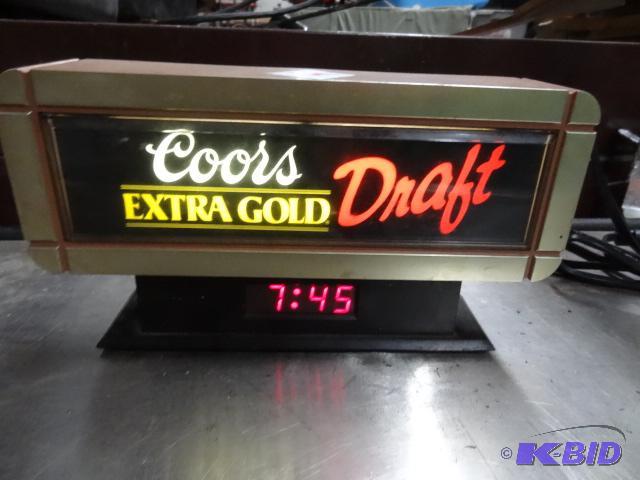 lot 25 image: Coors lighted clock...