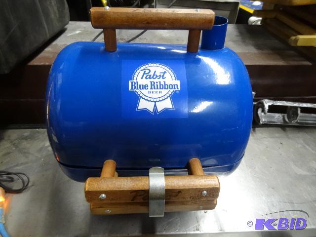 lot 3 image: Pabst blue ribbon. camping or tailgating mini...
