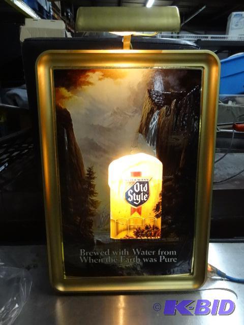 lot 34 image: Old style beer lighted self framed picture. 1...