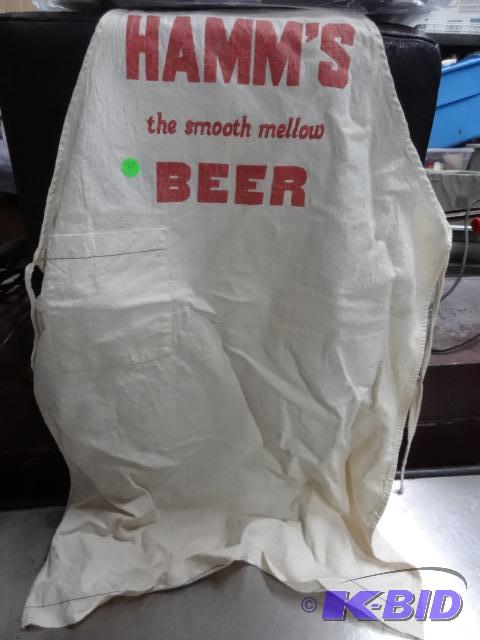 lot 55 image: Hamms smooth and Mellow beer chefs apron...