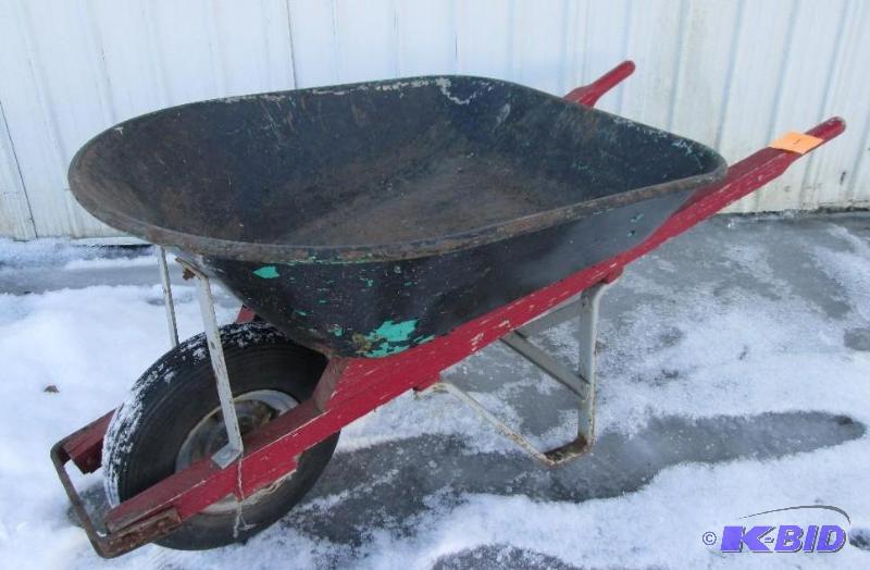 lot 1 image: Full size wheel barrow, nice and sturdy...
