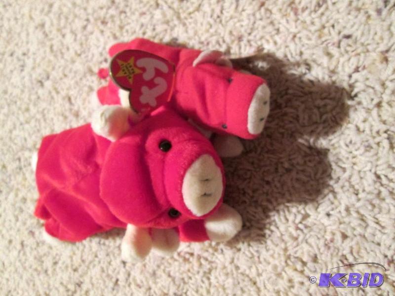 lot 112 image: beanie babies...