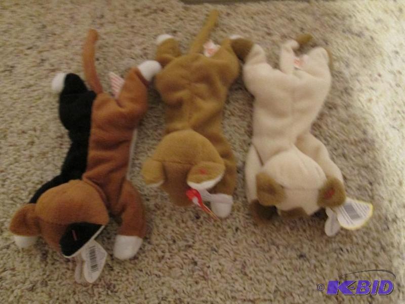 lot 133 image: beanie babies...