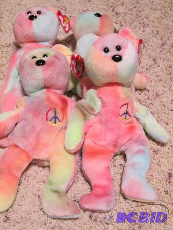 lot 138 image: beanie babies...