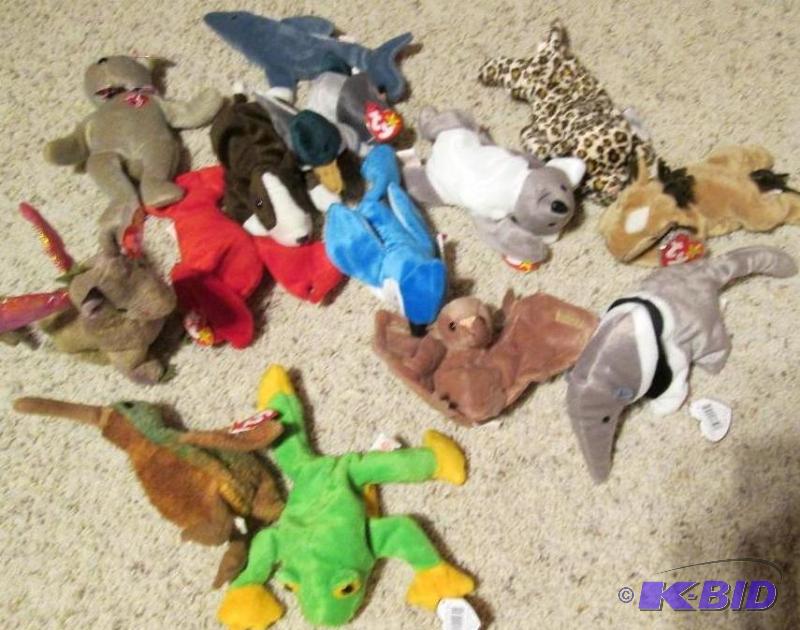 lot 142 image: beanie babies...