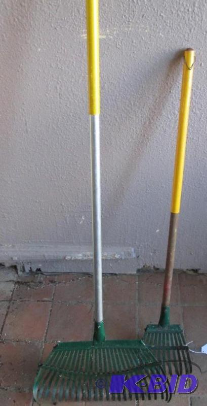 lot 17 image: Large and small vintage yard rake...
