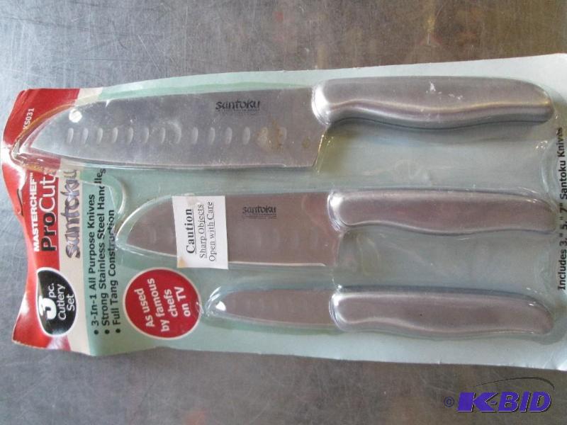 lot 209 image: New Santoku knife set...