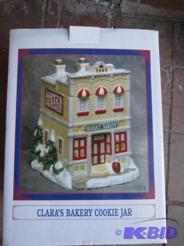 lot 23 image: Claras Bakery cookie jar by Liberty Falls...