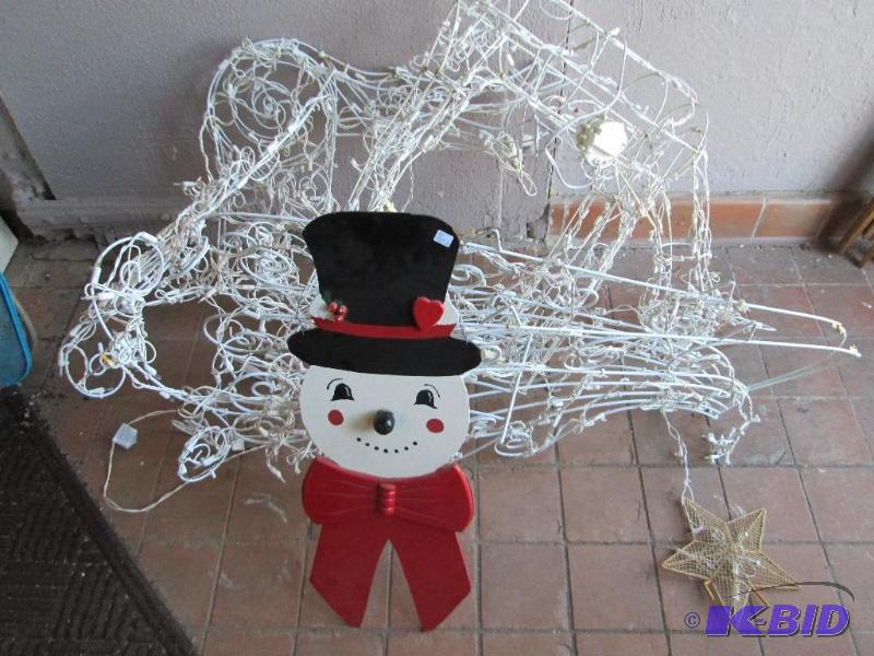 lot 233 image: Large lighted reigndeer and sleigh yard ornam...