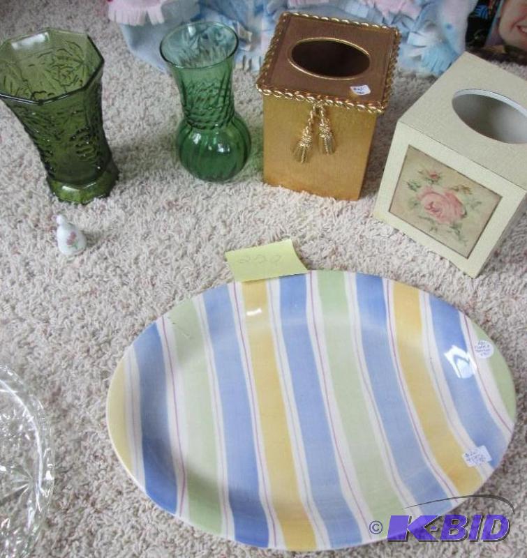 lot 259 image: mixed lot of pastel stripped serving plate, 2...