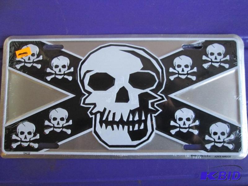 lot 58 image: New metal sign, Skull and crossbone...