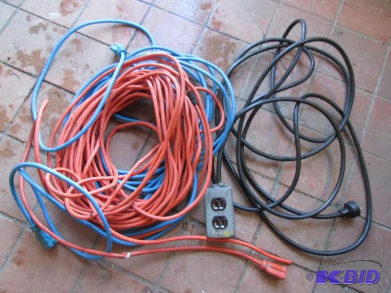 lot 79 image: Blue extension cord, Orange cord with female ...