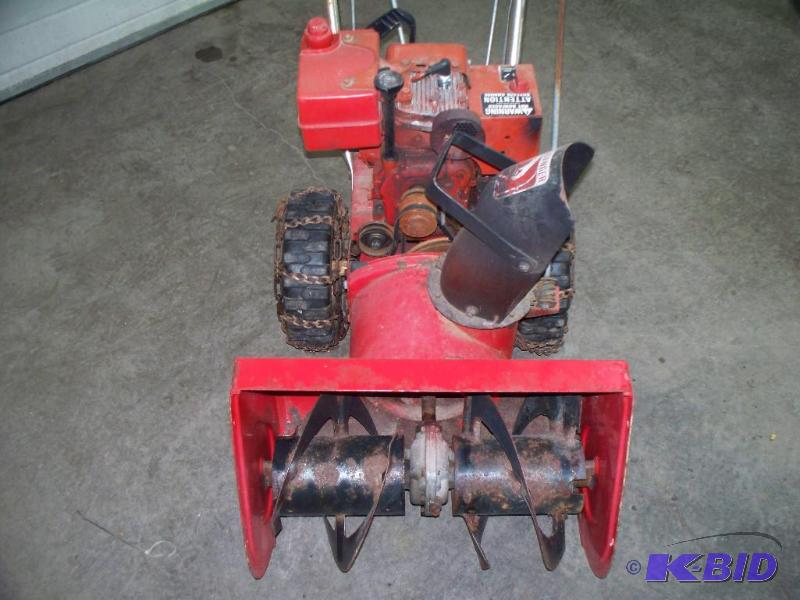 Toro 3521 snowblower (works)...