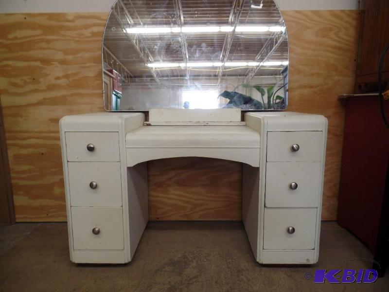 Childrens Vanity