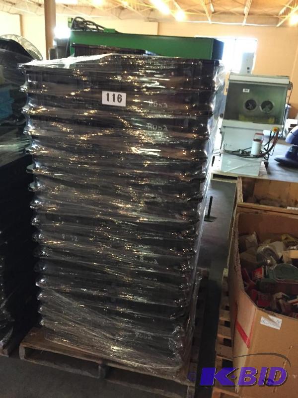 lot 116 image: Pallet lot of plastic stacking parts bins....