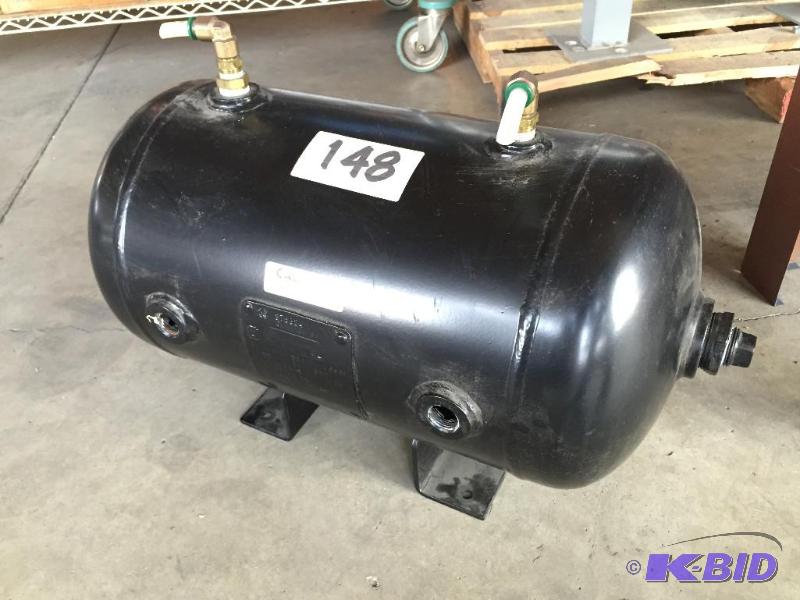 lot 148 image: 10 gallon air tank....