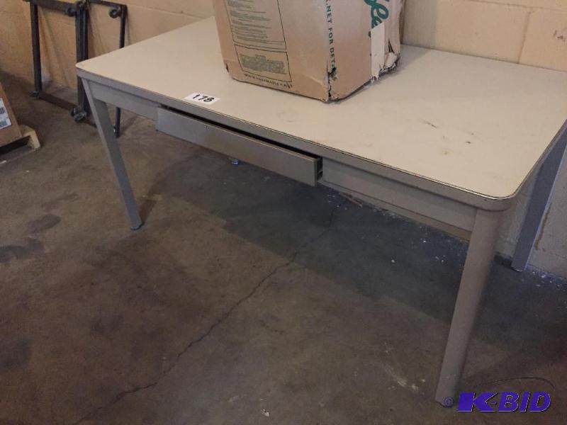 lot 178 image: Heavy duty work table with drawer....