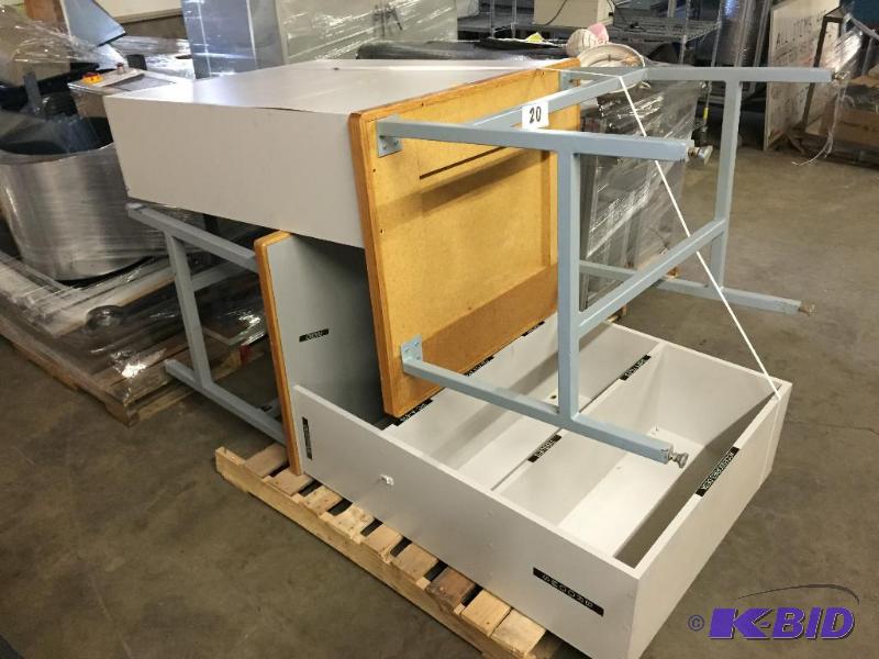 lot 20 image: Lot of 2 work stations with back shelves....