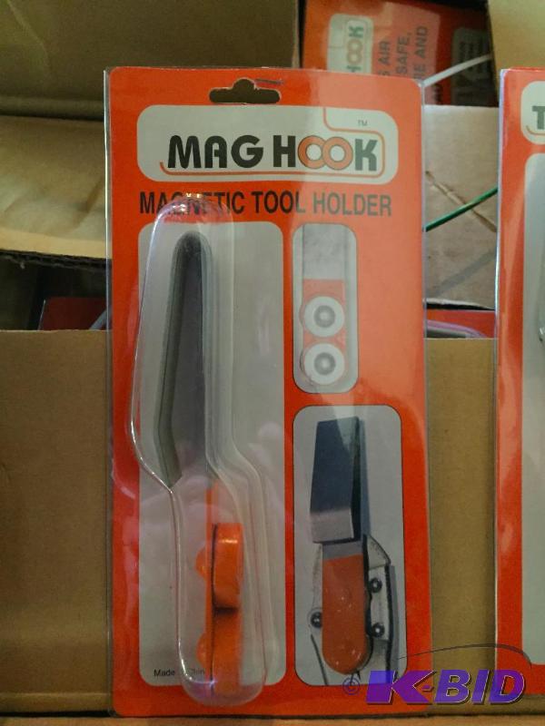 lot 205 image: Lot of 8 new in retail packaging magnetic too...