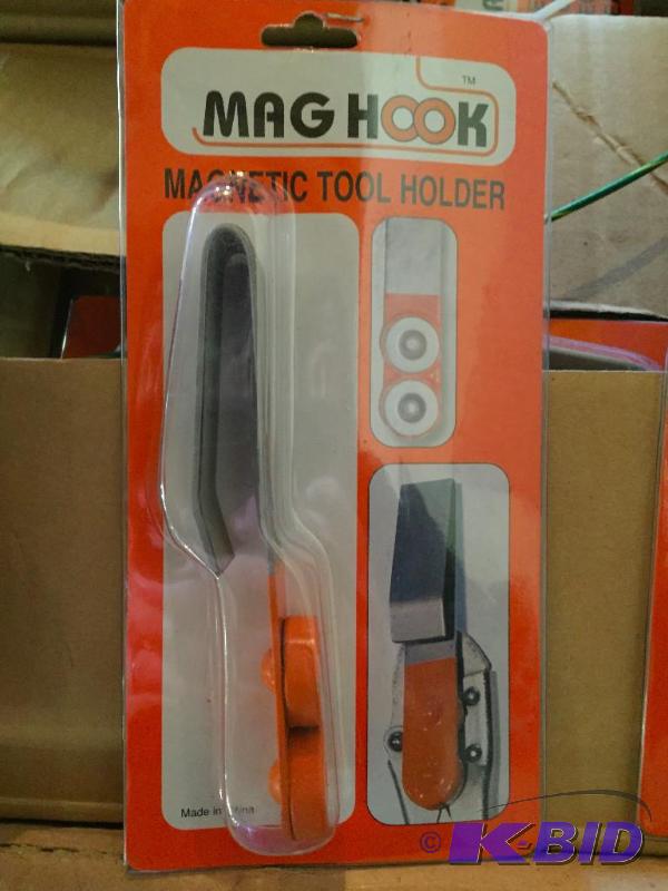 lot 206 image: Lot of 8 new in retail packaging magnetic too...