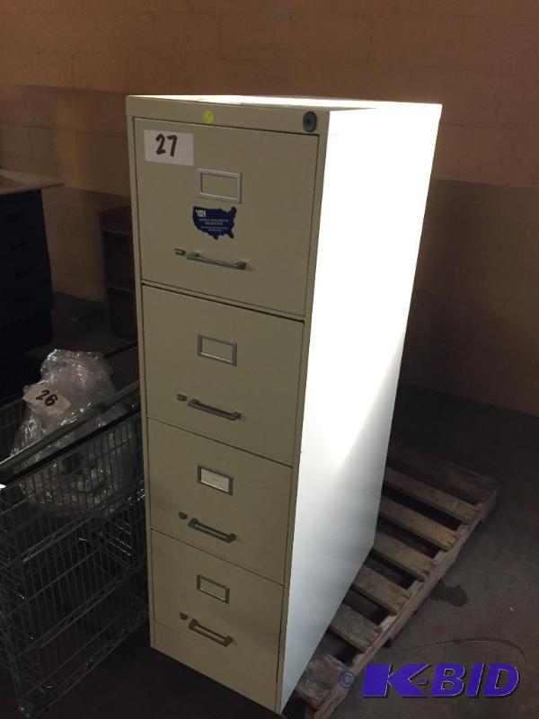 lot 27 image: 4 drawer metal filing cabinet....
