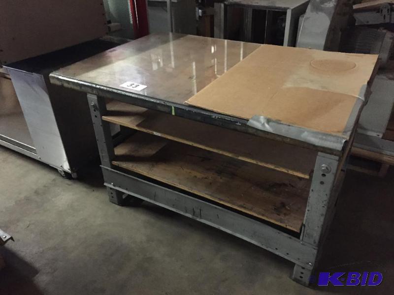 lot 33 image: Shop  work table....