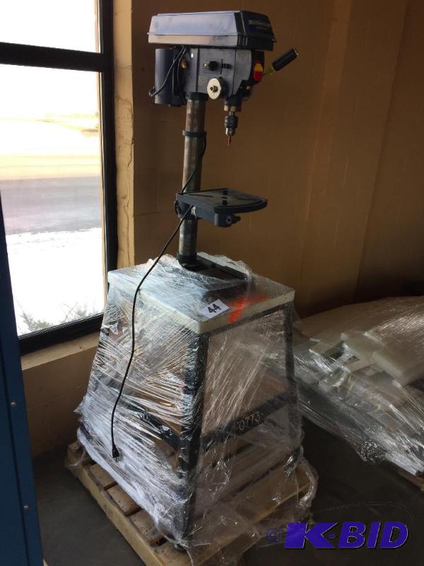 lot 44 image: Mastercraft drill press on heavy duty stand....