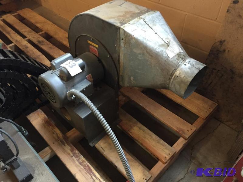 lot 53 image: 10-58" Dayton blower w motor....