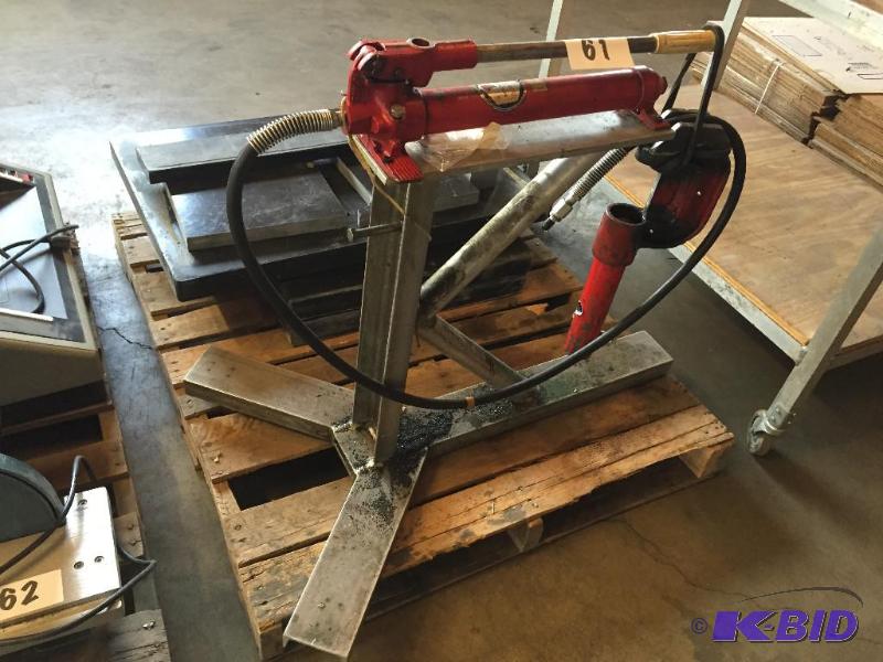 lot 61 image: Stand with 2 hydraulic pumps....