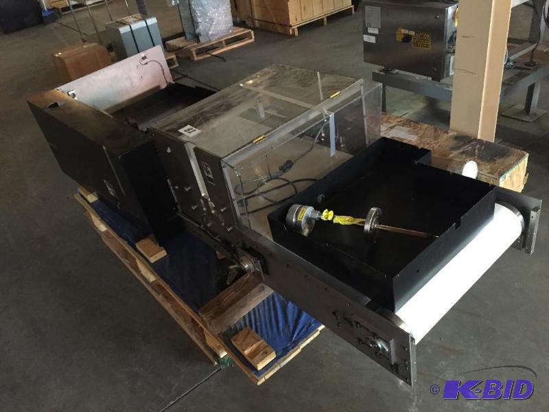 lot 82 image: Conveyor unit....