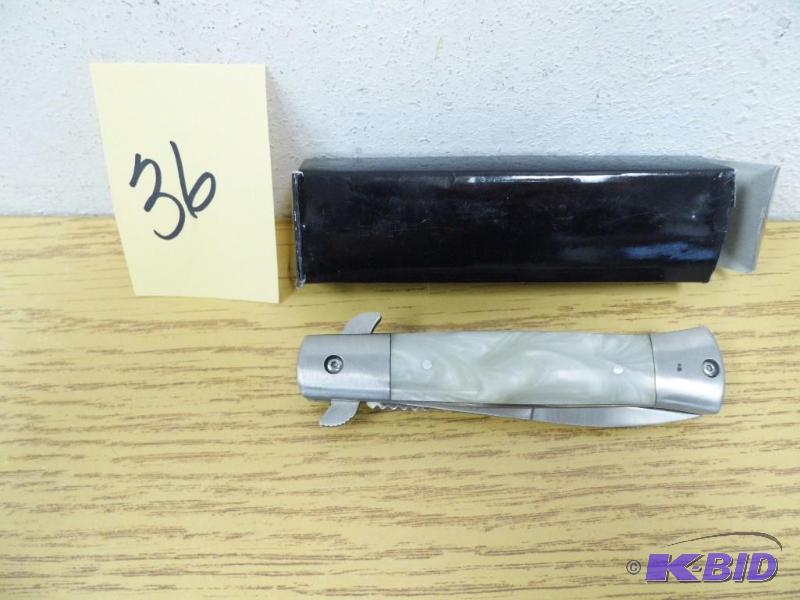 lot 36 image: Milano