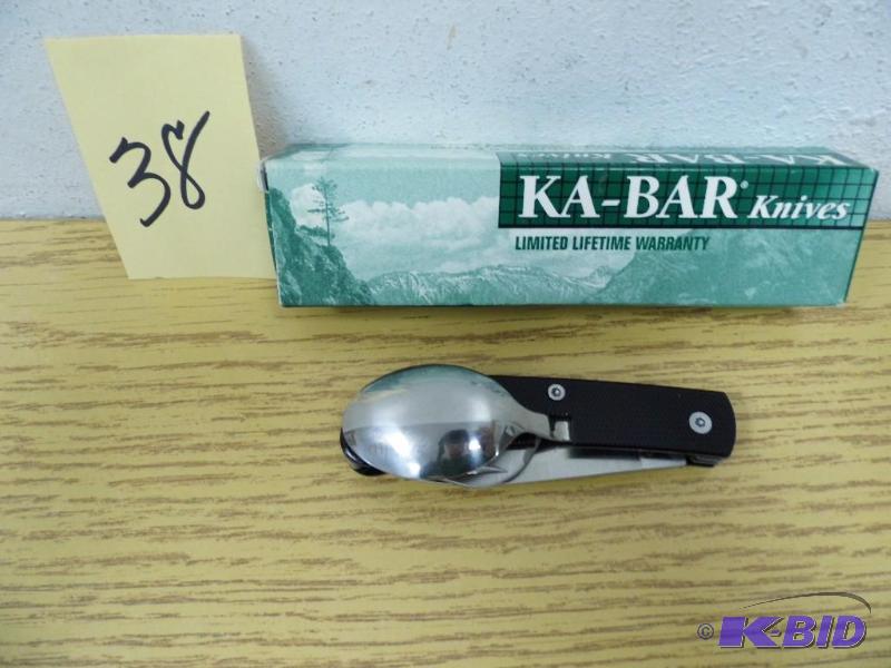 lot 38 image: Ka-Bar