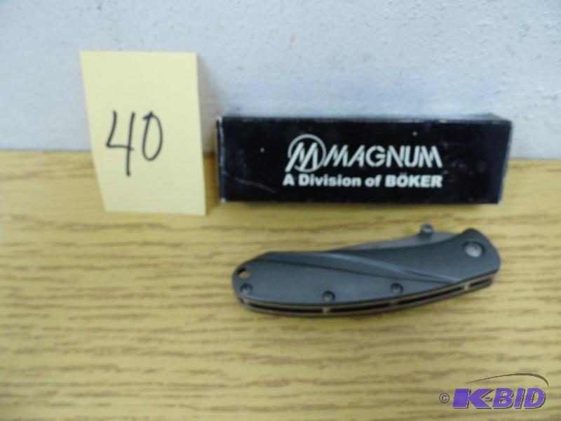 lot 40 image: Magnum