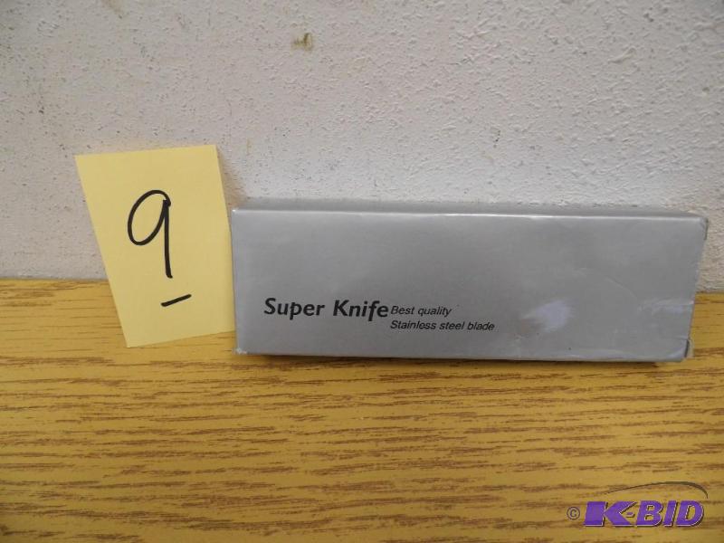 lot 9 image: Super Knife