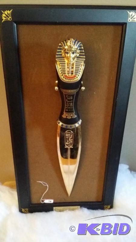 lot 16 image: King Tut
