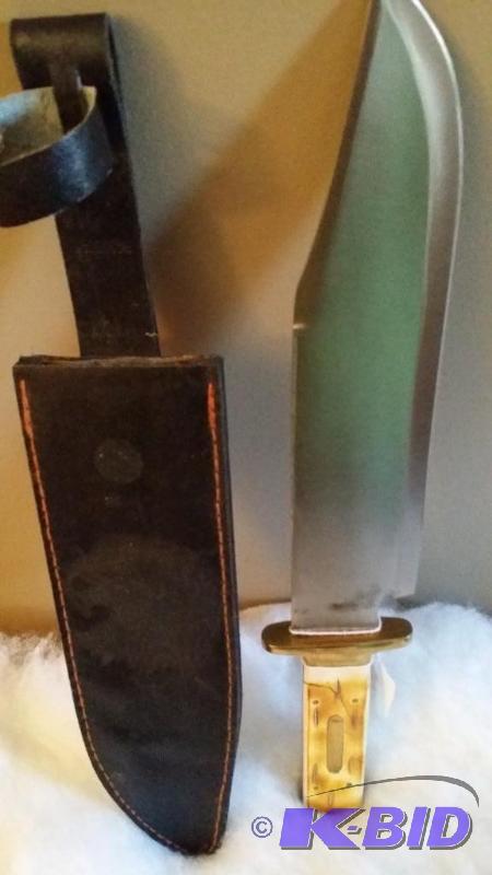 lot 24 image: Knife