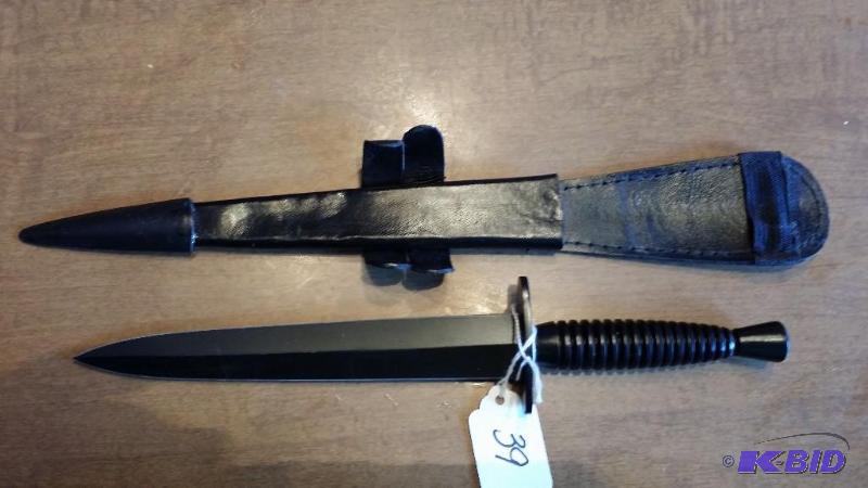 lot 39 image: Scabbard