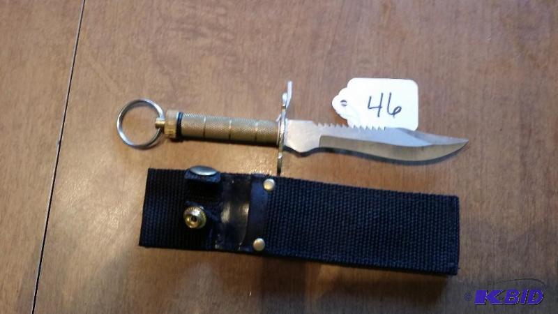 lot 46 image: Knife