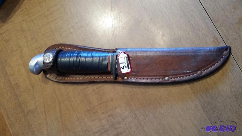 lot 51 image: Boy Scouts Knife