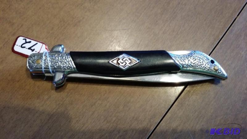 lot 72 image: Natzi knife