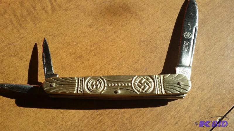 lot 74 image: Natzi pocket knife