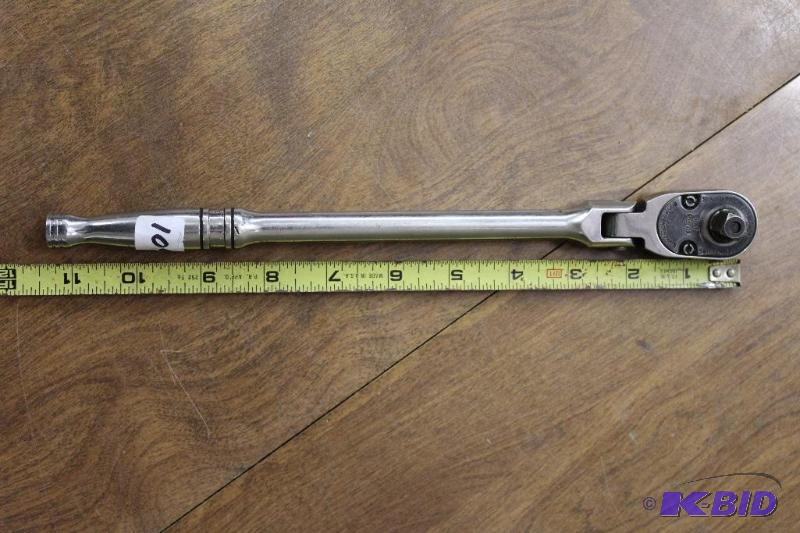 lot 109 image: Snap-on Flex-Head Ratchet, 38 Drive, 11 12