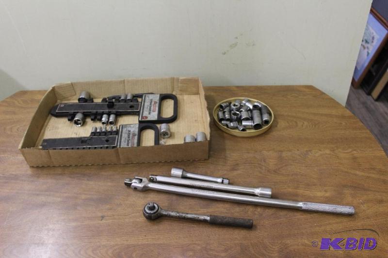 lot 135 image: Thorson Ratchet, Breaker Bar, Sockets, Extensions