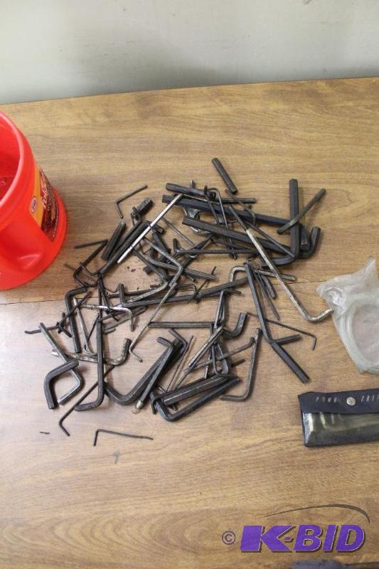 lot 138 image: Allen Wrenches, MANY