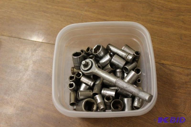 lot 160 image: Ratchet and Sockets