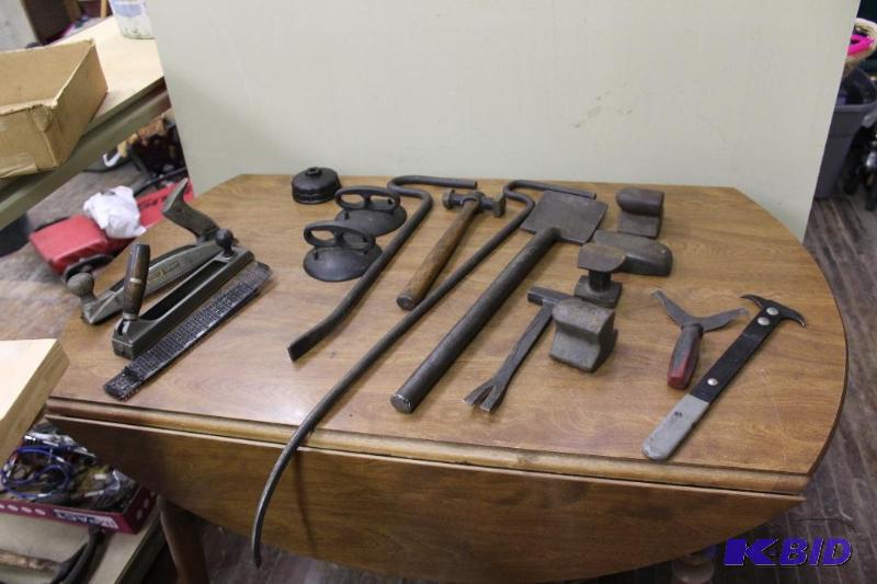 lot 178 image: All the Auto Body Tools