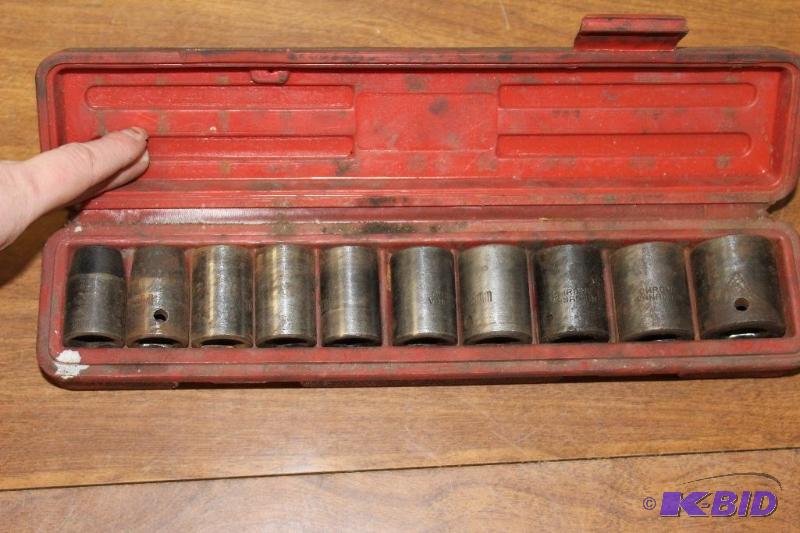 lot 39 image: Cal-Hawk Metric Socket Set
