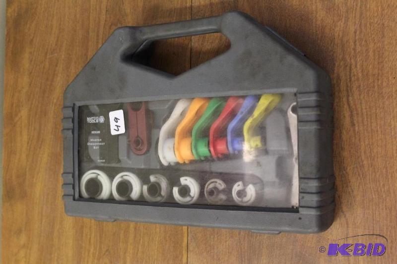 lot 49 image: MATCO Master Disconnect Set